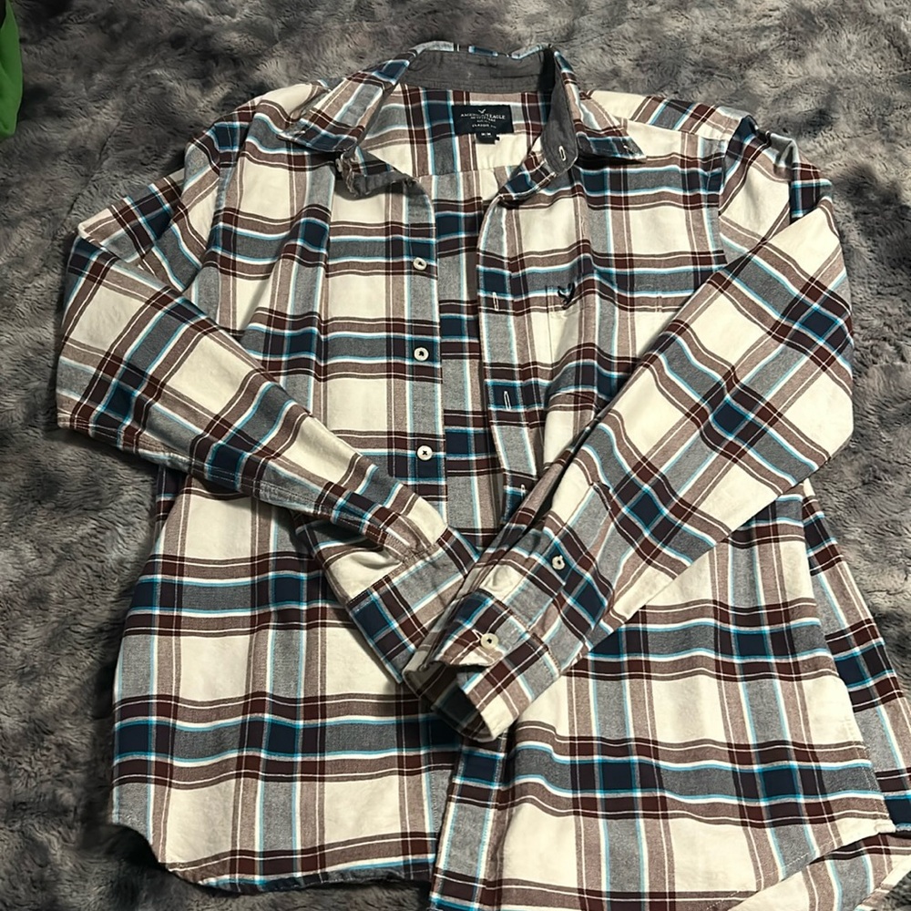 American eagle button down shirt